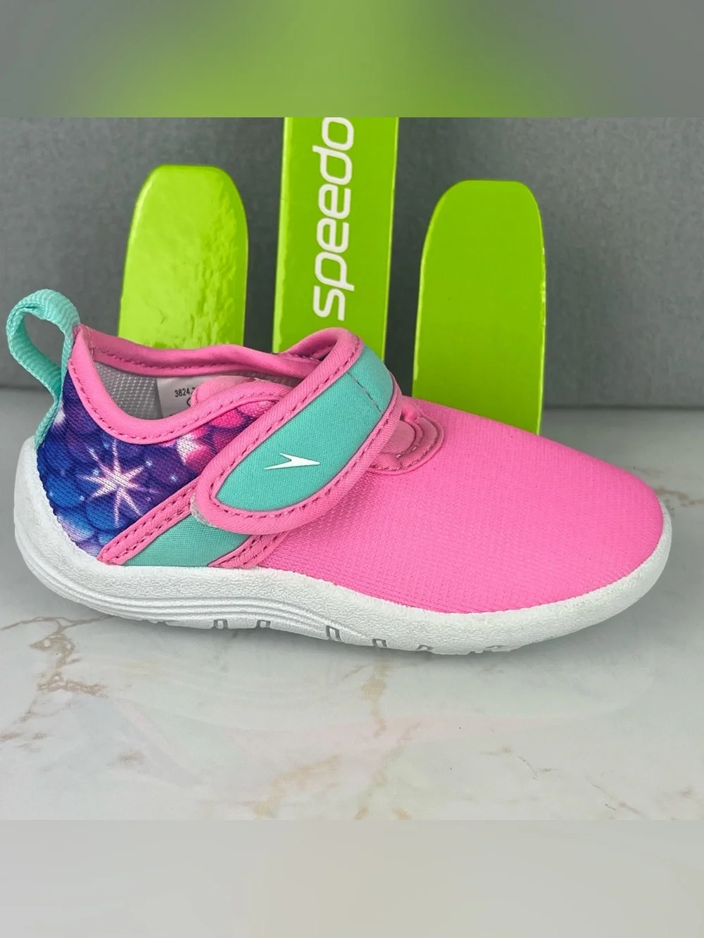 NEW Kids SPEEDO Water Shoes Mermaid Scaled Girls Small Fits Sizes 5 & 6